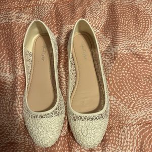 Lace White closed toe shoes